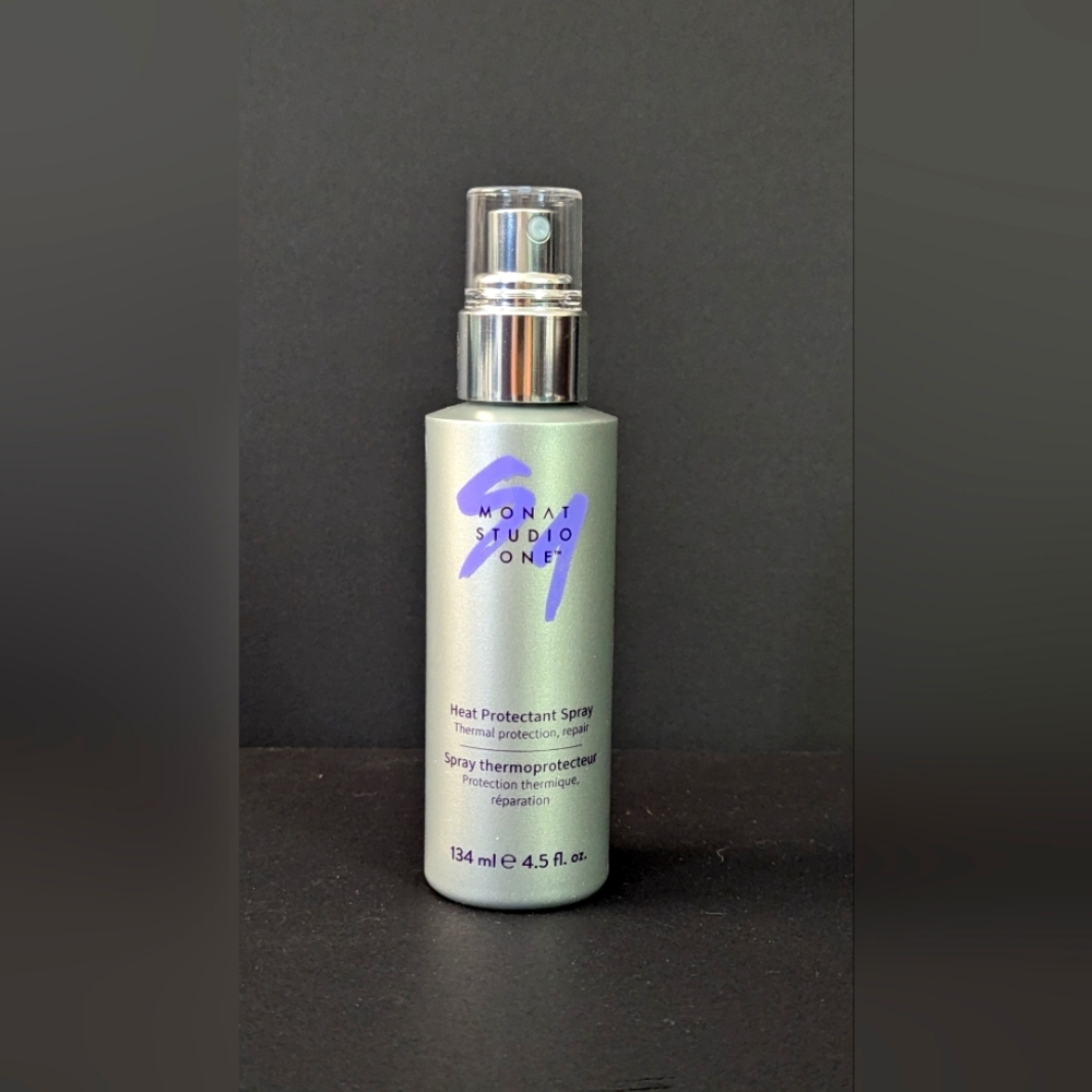 ✨NWT✨ Monat Studio One Heat Protectant Spray